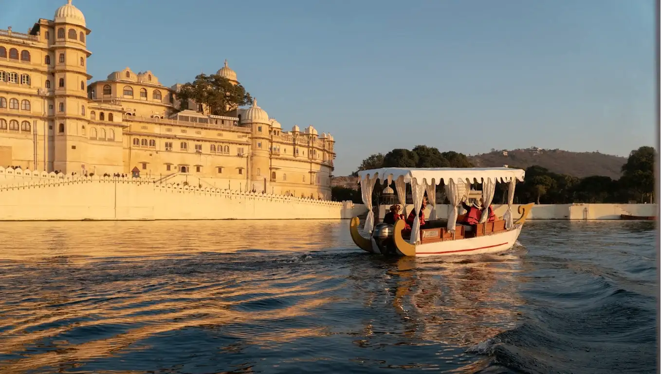 Sunset Boat Ride on Lake Pichola